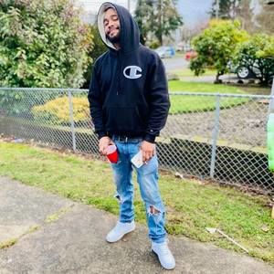 Meet your Posher, Khalieb